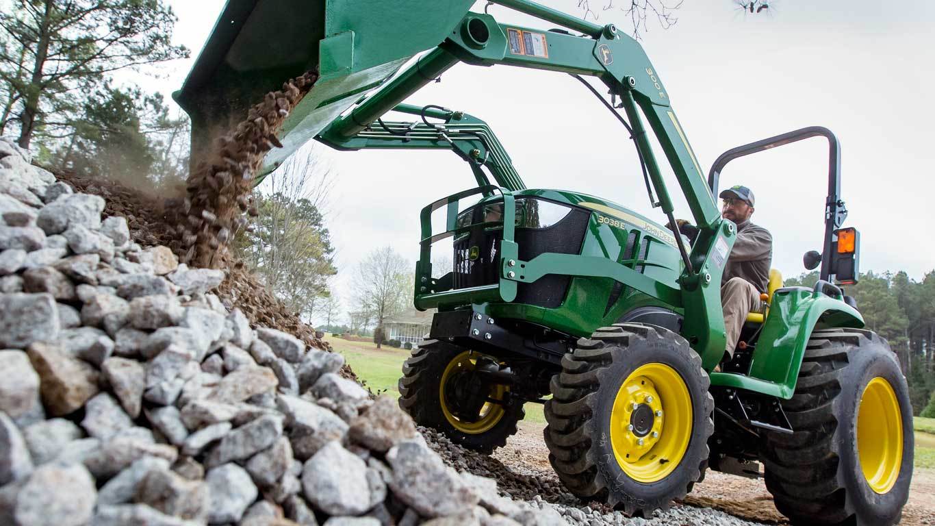 3 SERIES TRACTORS