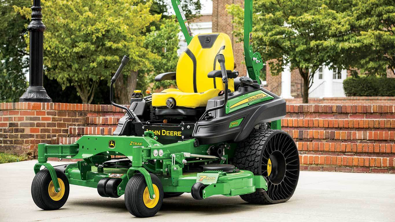 R SERIES ZERO TURN MOWERS