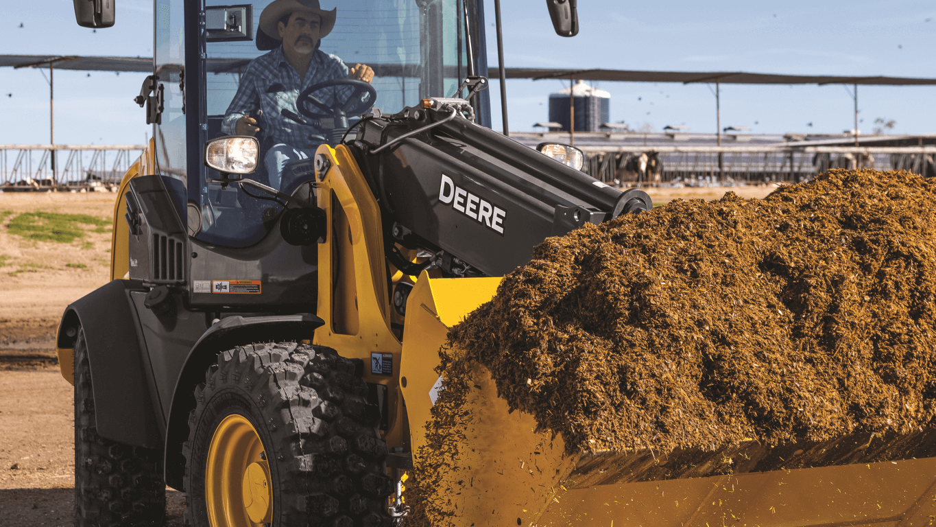 COMPACT WHEEL LOADERS