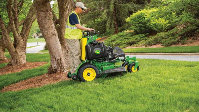 R SERIES STAND ON MOWERS