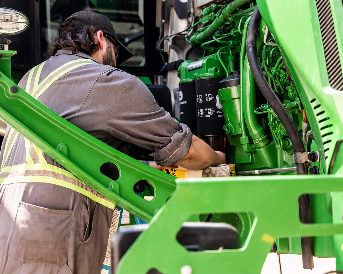 Agriculture & Compact Construction